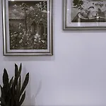 Delia Villa *